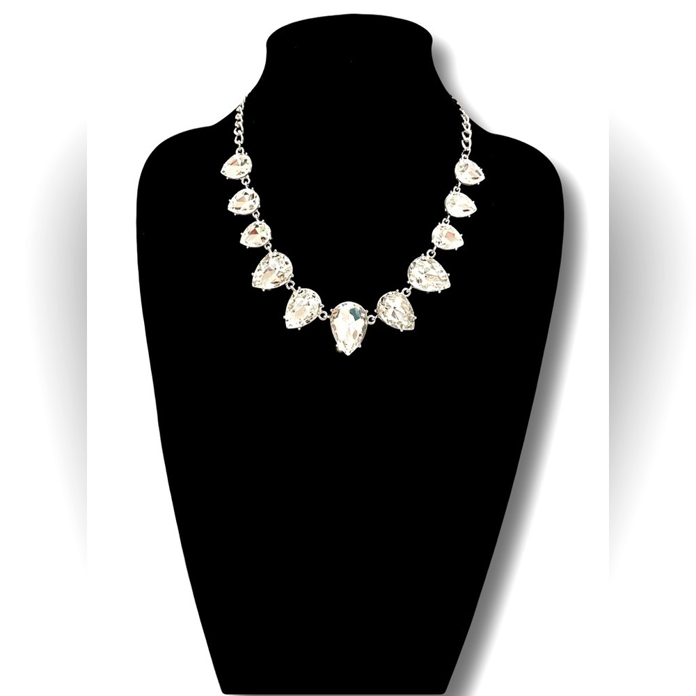 CHICO’s Silver Teardrop Gemstone Party Statement Necklace NEW 💎💎​